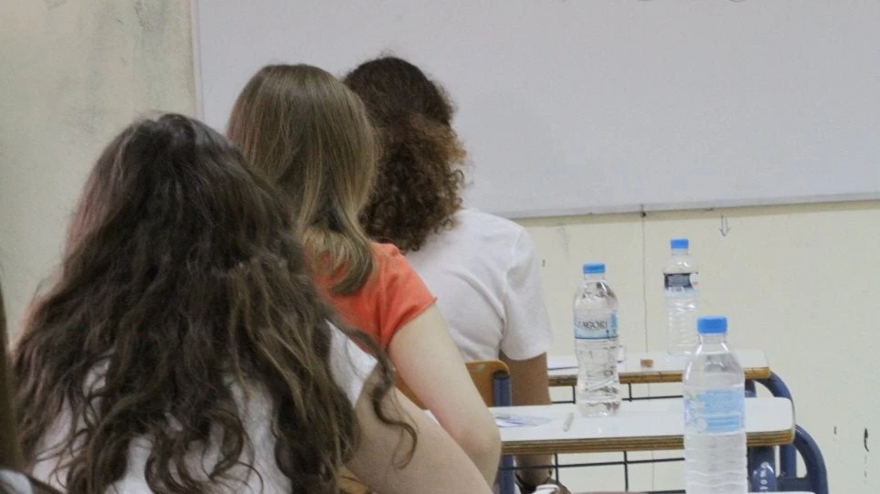 Πανελλαδικές εξετάσεις: Τέλος ο βαθμός του απολυτηρίου – Τι αλλάζει